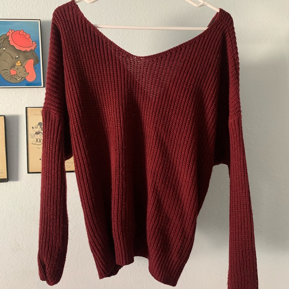 Maroon sweater